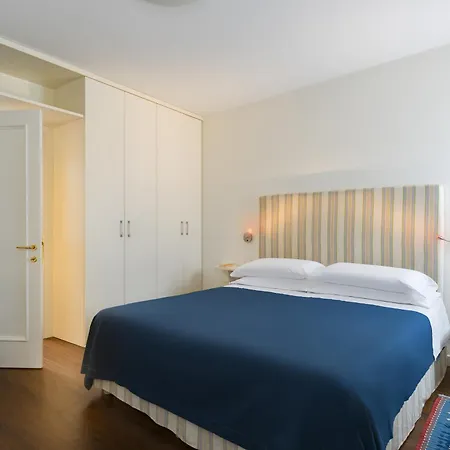 Garibaldi Apartment
